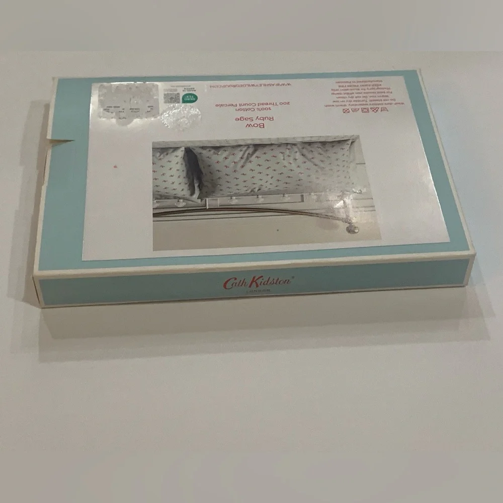 Cath Kidston London Bow Pillowcase Set - Ruby Sage, Percale cotton, 21"x28", NIB - Picture 8 of 10